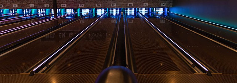 Bowling-QubicaAMF-CAPPING-LIGHTS-Capping-Illumination-built-for-Bowling-banner.jpg